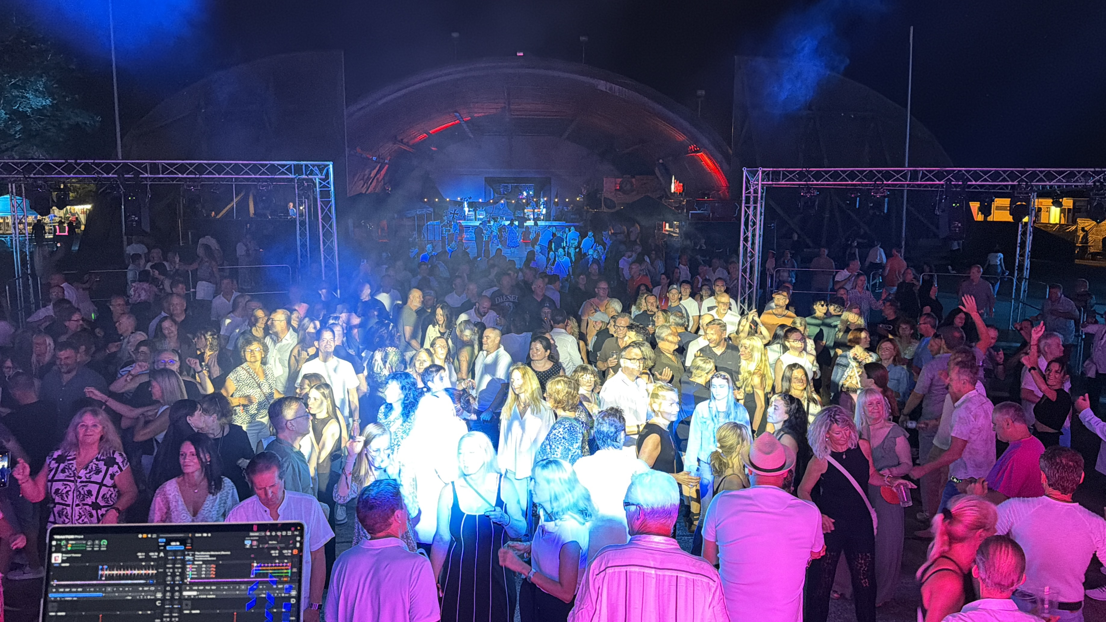 Trianon Hot-Summer-Night